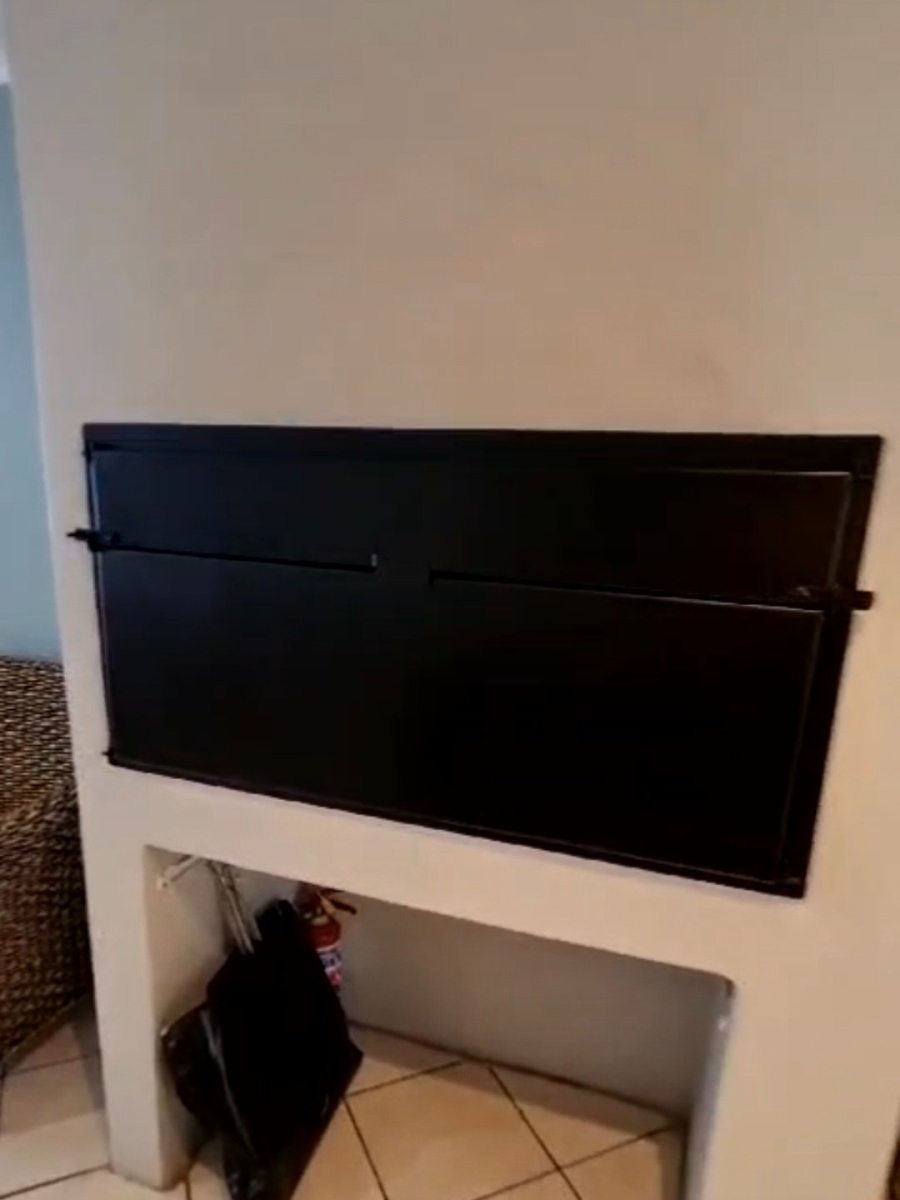 To Let 2 Bedroom Property for Rent in Mossel Bay Central Western Cape